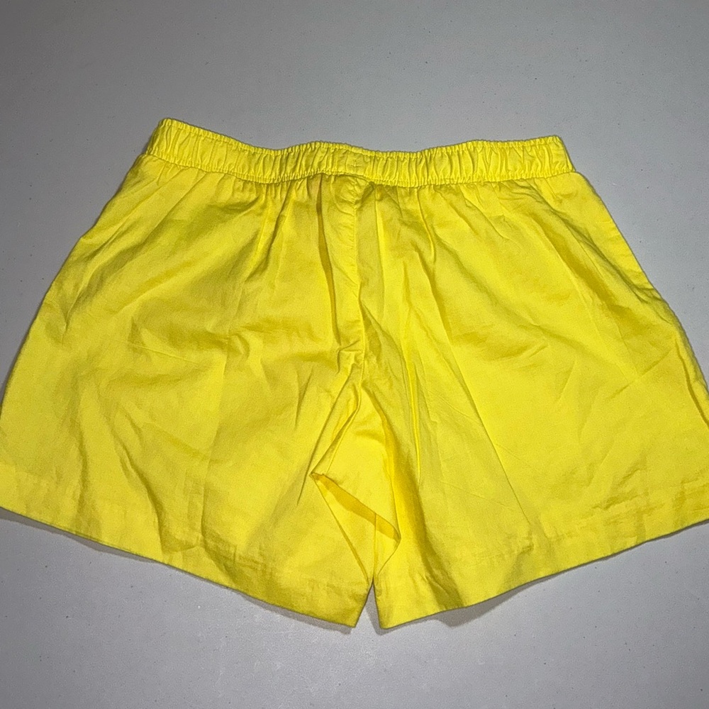 Lilly Pulitzer NWT 5" Katia Emb Shorts Watch Hill Yellow Fiesta Size XXS - Picture 2 of 16